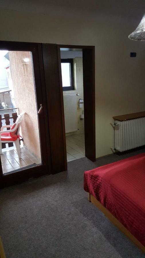 Black Bear Bikers Pub-Hotel Kempfeld Екстер'єр фото
