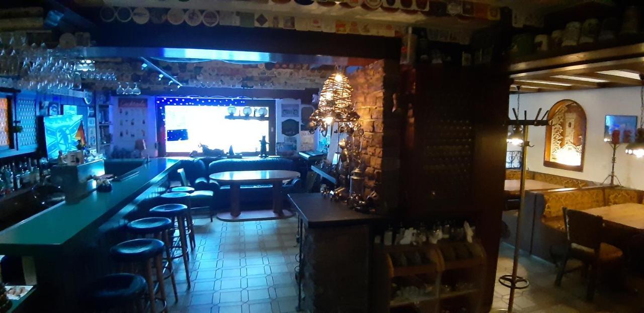 Black Bear Bikers Pub-Hotel Kempfeld Екстер'єр фото