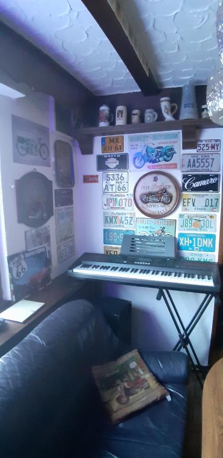 Black Bear Bikers Pub-Hotel Kempfeld Екстер'єр фото